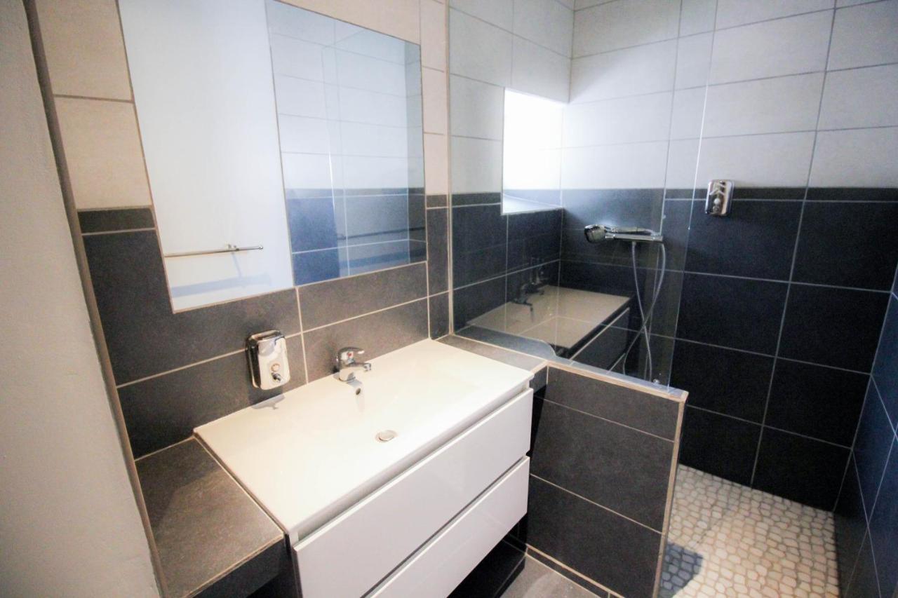 Appartement Calme Et Spacieux, Cite Et Ville A Pied, Wifi, 2 Chambres, 3 Lits การ์กาซอน ภายนอก รูปภาพ