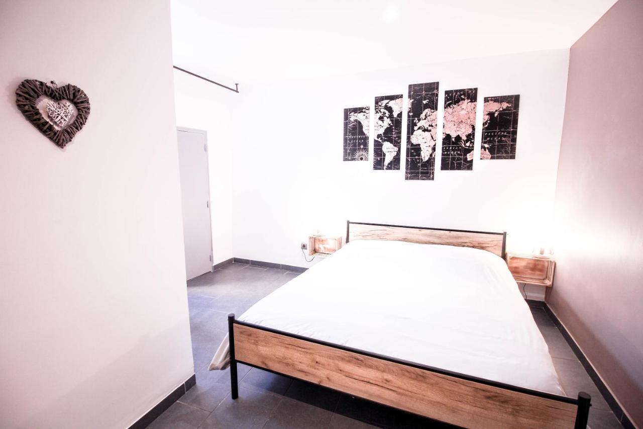 Appartement Calme Et Spacieux, Cite Et Ville A Pied, Wifi, 2 Chambres, 3 Lits การ์กาซอน ภายนอก รูปภาพ